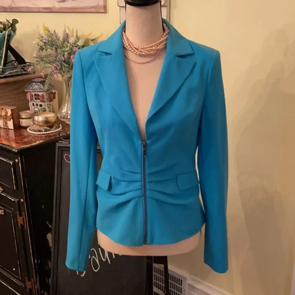Venus Sz 4 Lined Gathered Shirred Zip Jacket